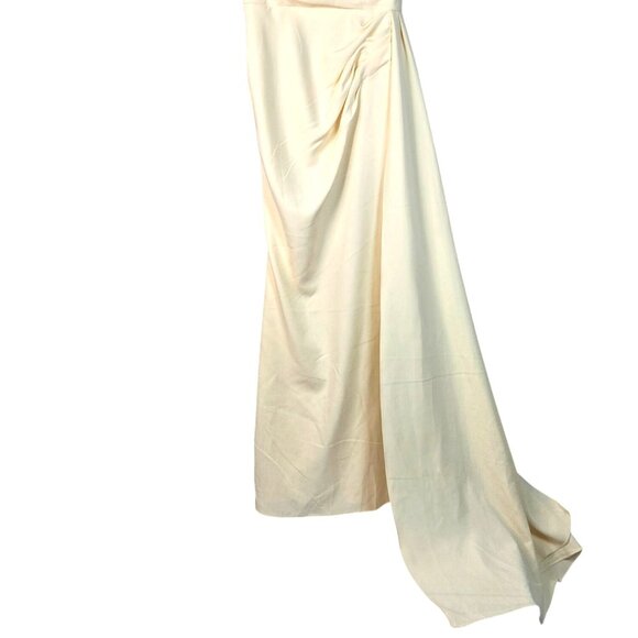 Ivory Off the Shoulder Long Train Layered Pleated Bridal Formal Gown Mid Size 14 - Picture 3 of 9